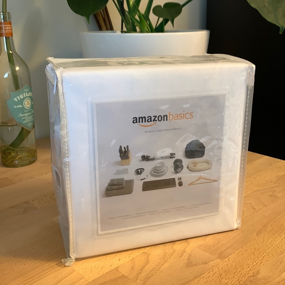 Amazon Basics White Flat Sheet and King Size Pillow Cases